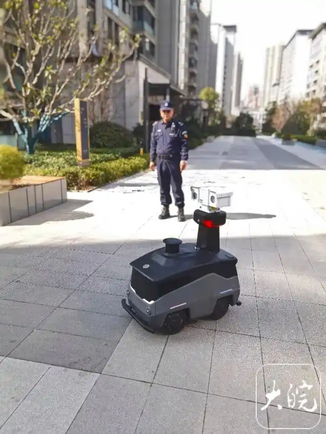 物业服务引入机器人